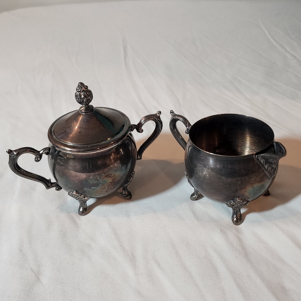 Leonard Vintage Elegant Silver Sugar Bowl and Creamer Set